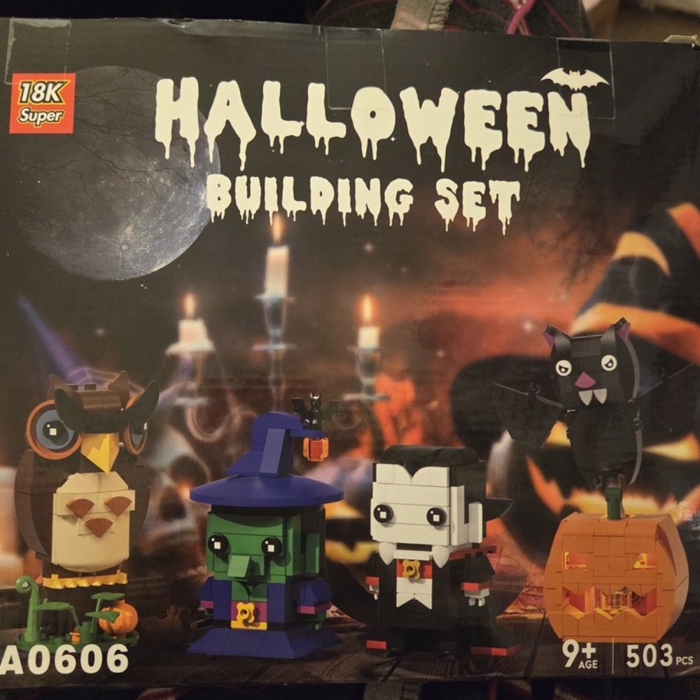 Halloween building kit 9+